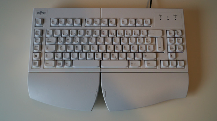 Fujitsu KBPC E USB-Tastatur - Teilungswinkel 0°